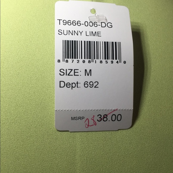 LUSH $38 NEW Sheer Sleeveless Top Size Medium - Picture 7 of 8